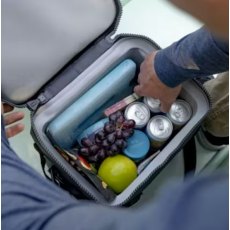 YETI Hopper Flip 8 Soft Cooler Navy YETI Hopper Flip 8 Soft Cooler Navy